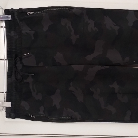 90 Degrees by Reflex joggers Black Green Camo Joggers Pockets Small - Picture 2 of 11